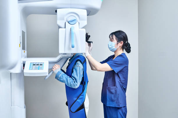 Best Emergency Broken Tooth Repair in Solana, FL